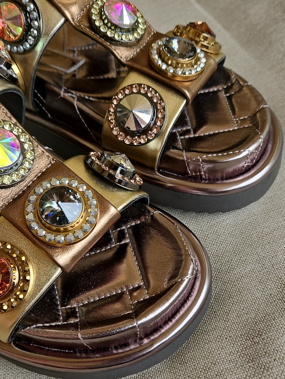Kurt Geiger Orson Crystal-embellished Leather Flat sandals Bronze EU37, US7 - Picture 3 of 10